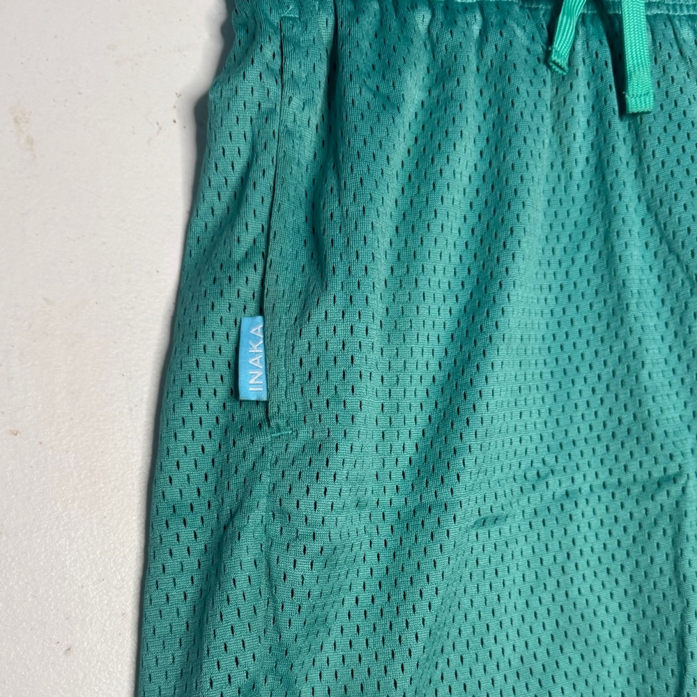 Inaka Power IP patch 5’ Inseam Mesh Shorts - Picture 4 of 5